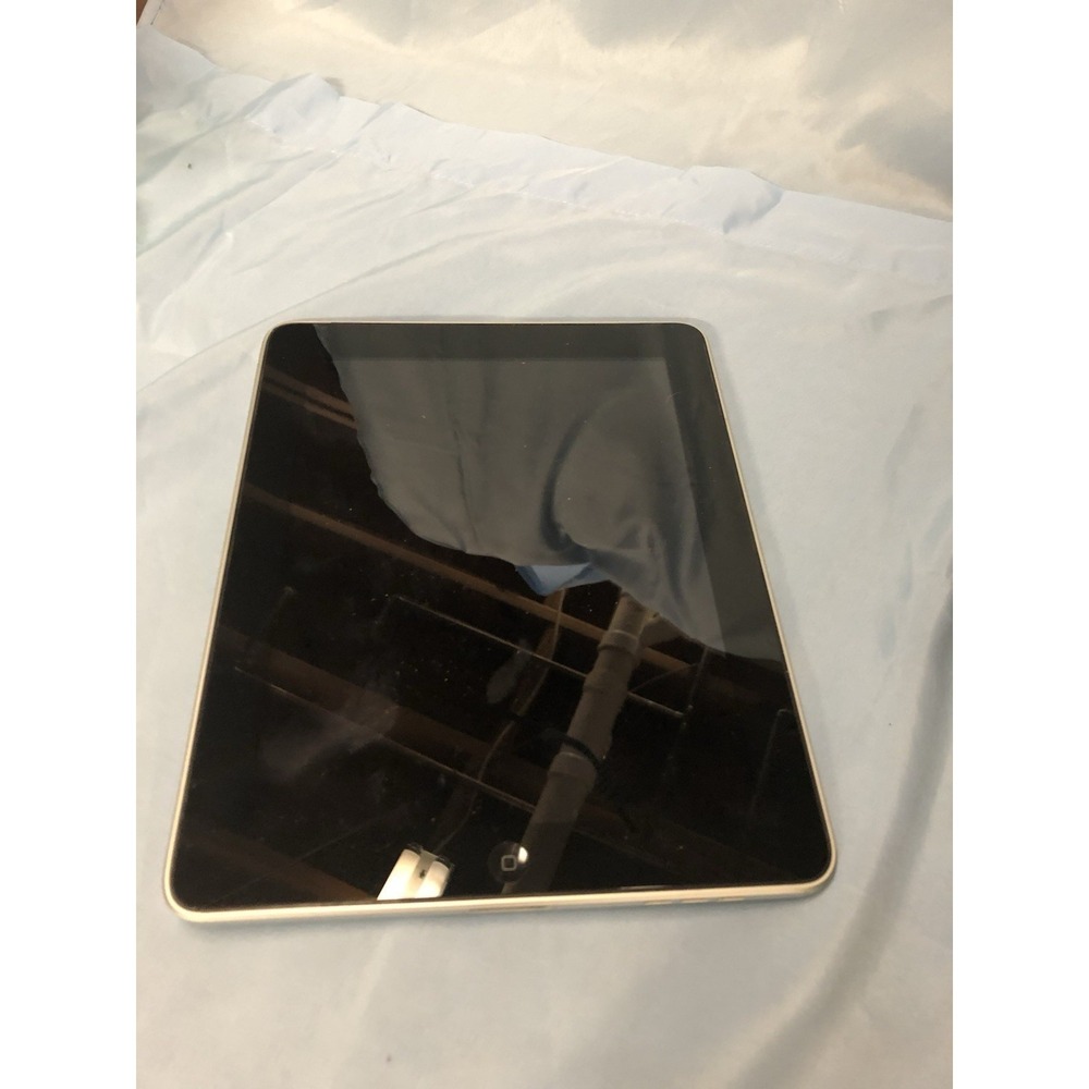 Apple iPad 1st Gen. 16GB Wi-Fi 9.7in‎ Silver Vintage - Untested Device